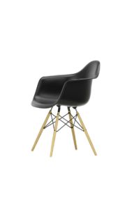 eames plastic chair