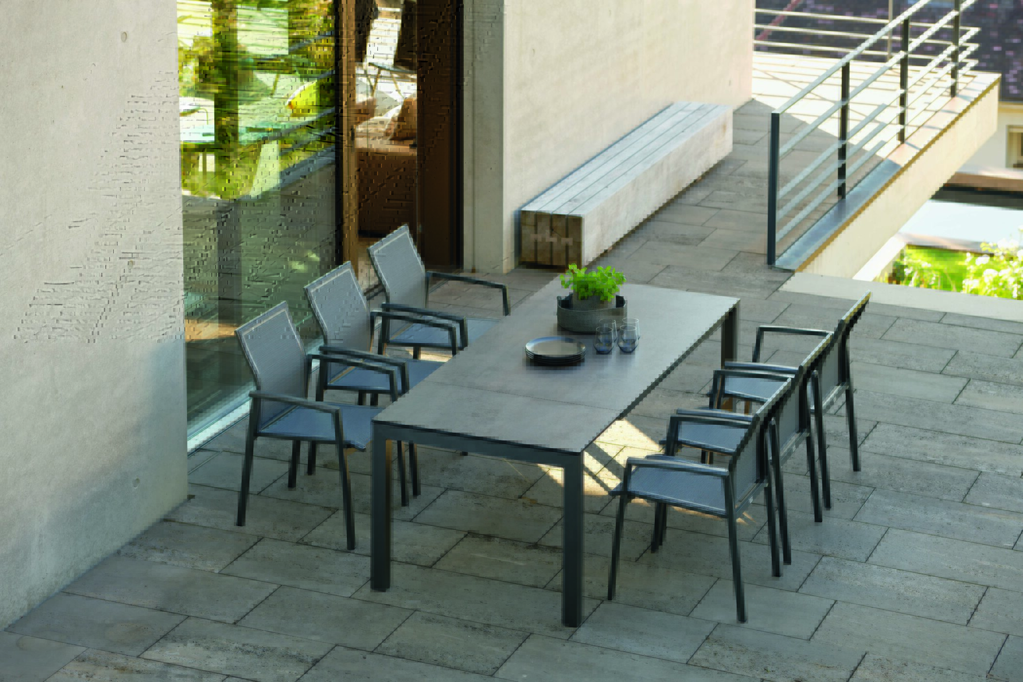 Hintergrundbild STERN - Hochwertige Outdoor-Möbel für Ihr Freiluftwohnzimmer