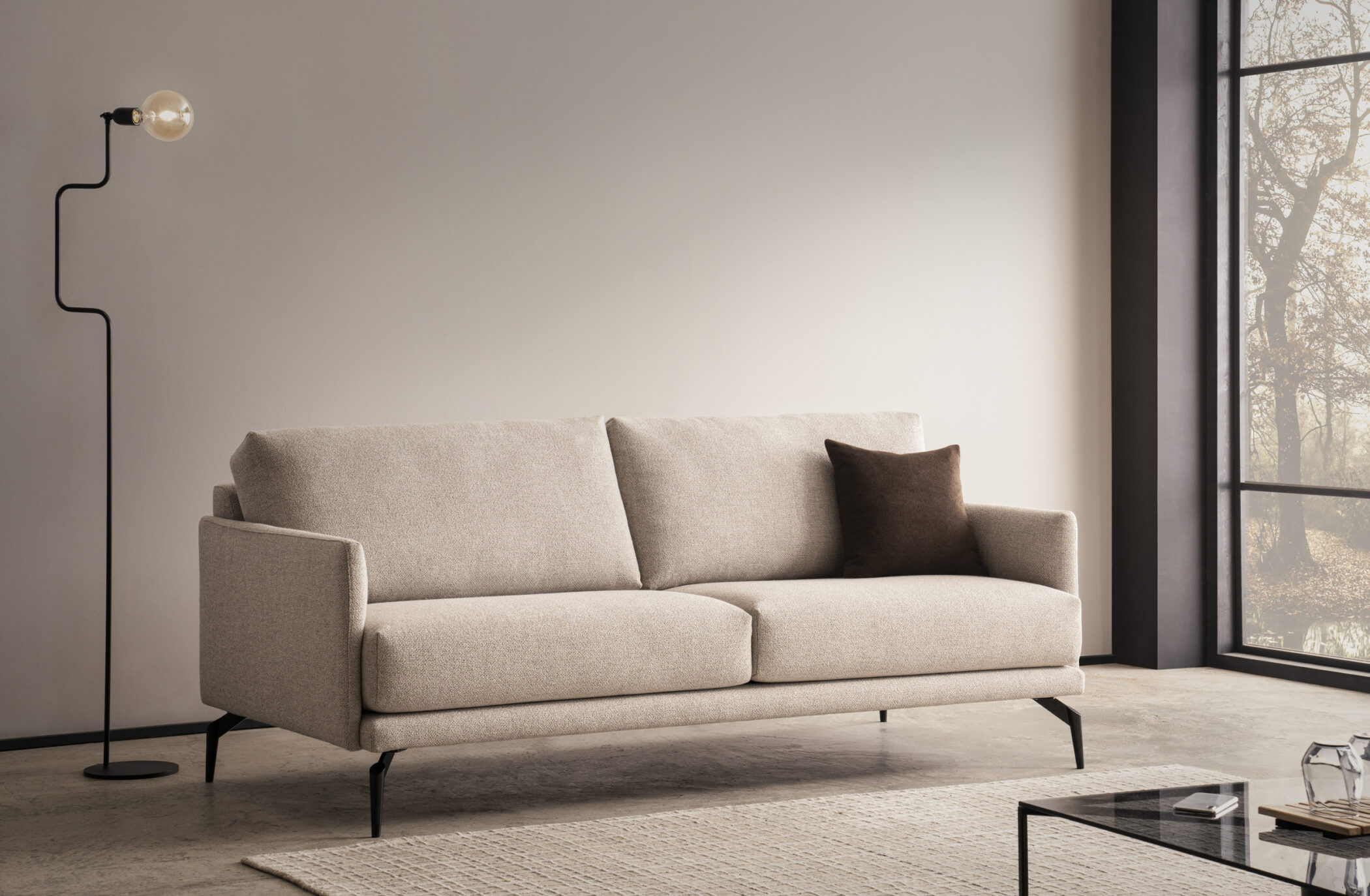 Hintergrundbild Violetta - Polsterkunst aus Leidenschaft – Komfort fürs Leben.