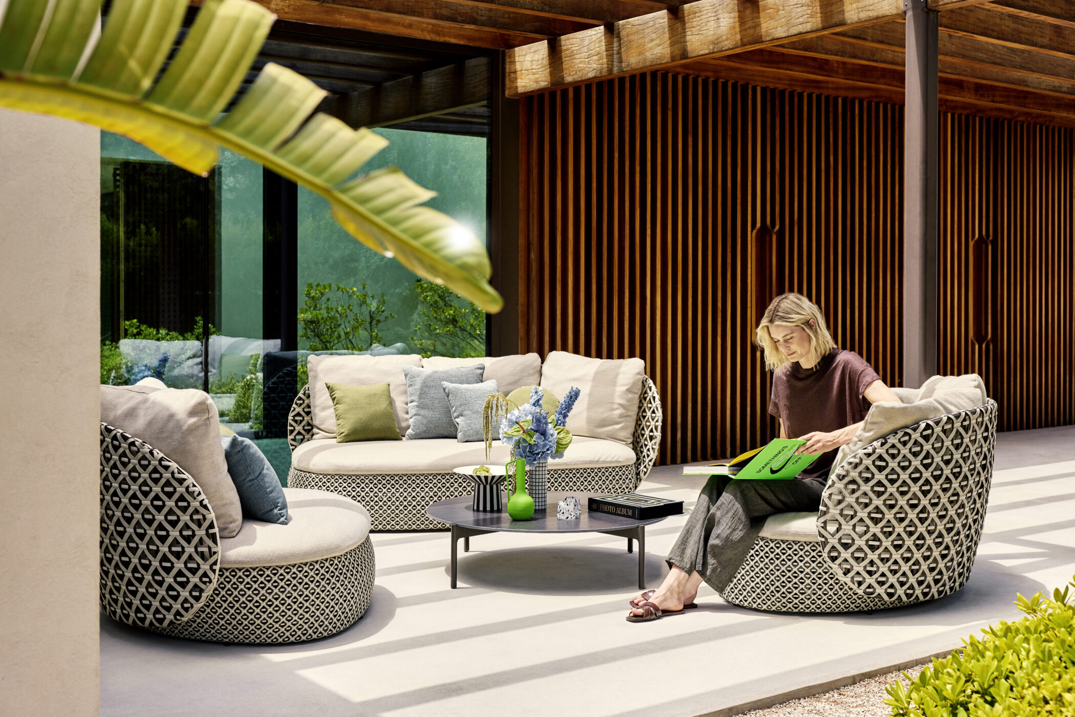 Hintergrundbild DEDON - Design - Einzigartige Outdoor-Möbel für Garten & Terrasse