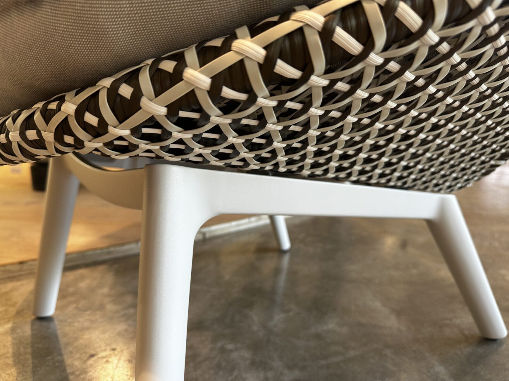 DEDON Mbrace Sessel – Ansicht 10