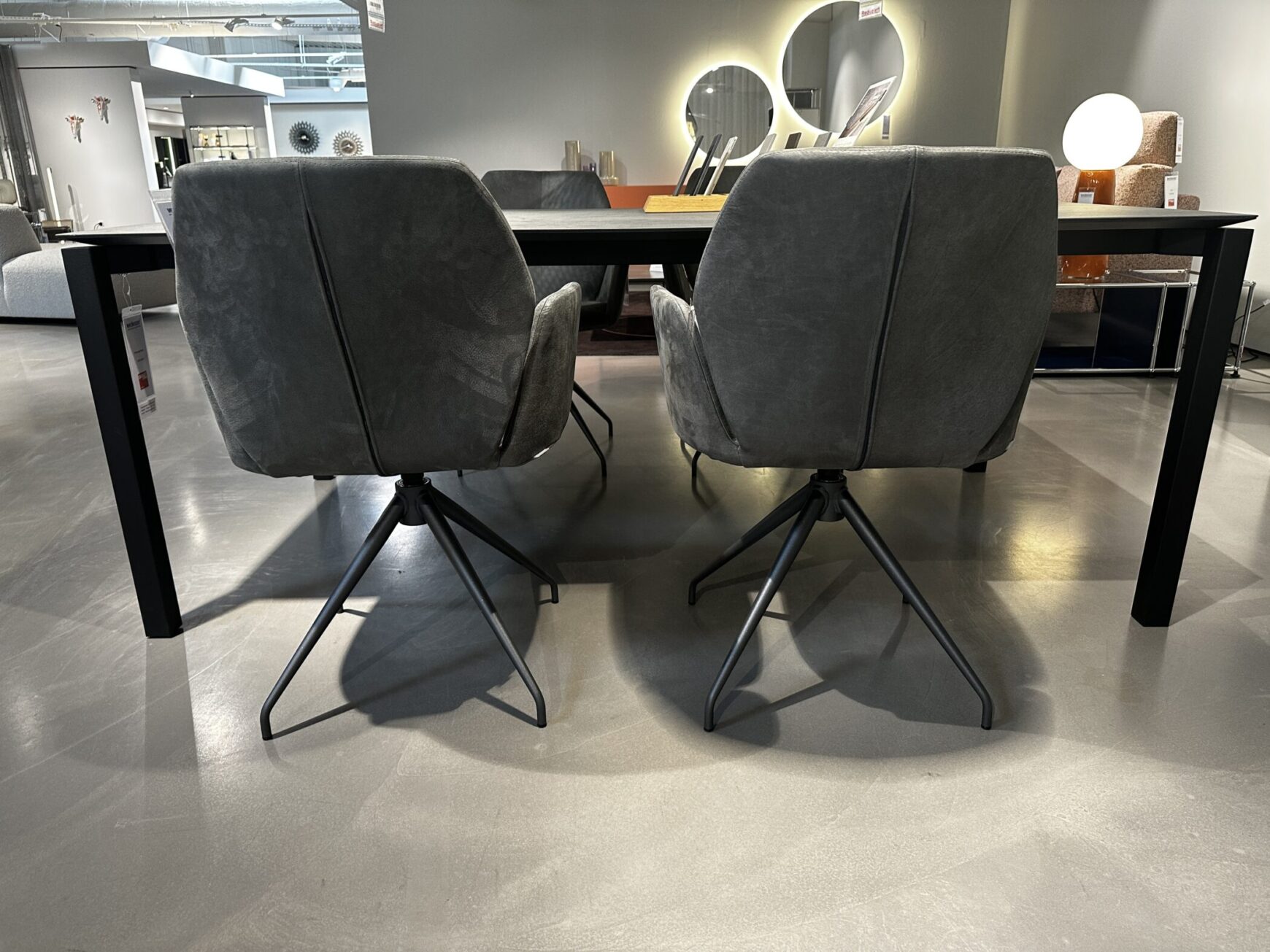 MOBITEC Molveno Stuhl – Ansicht 3