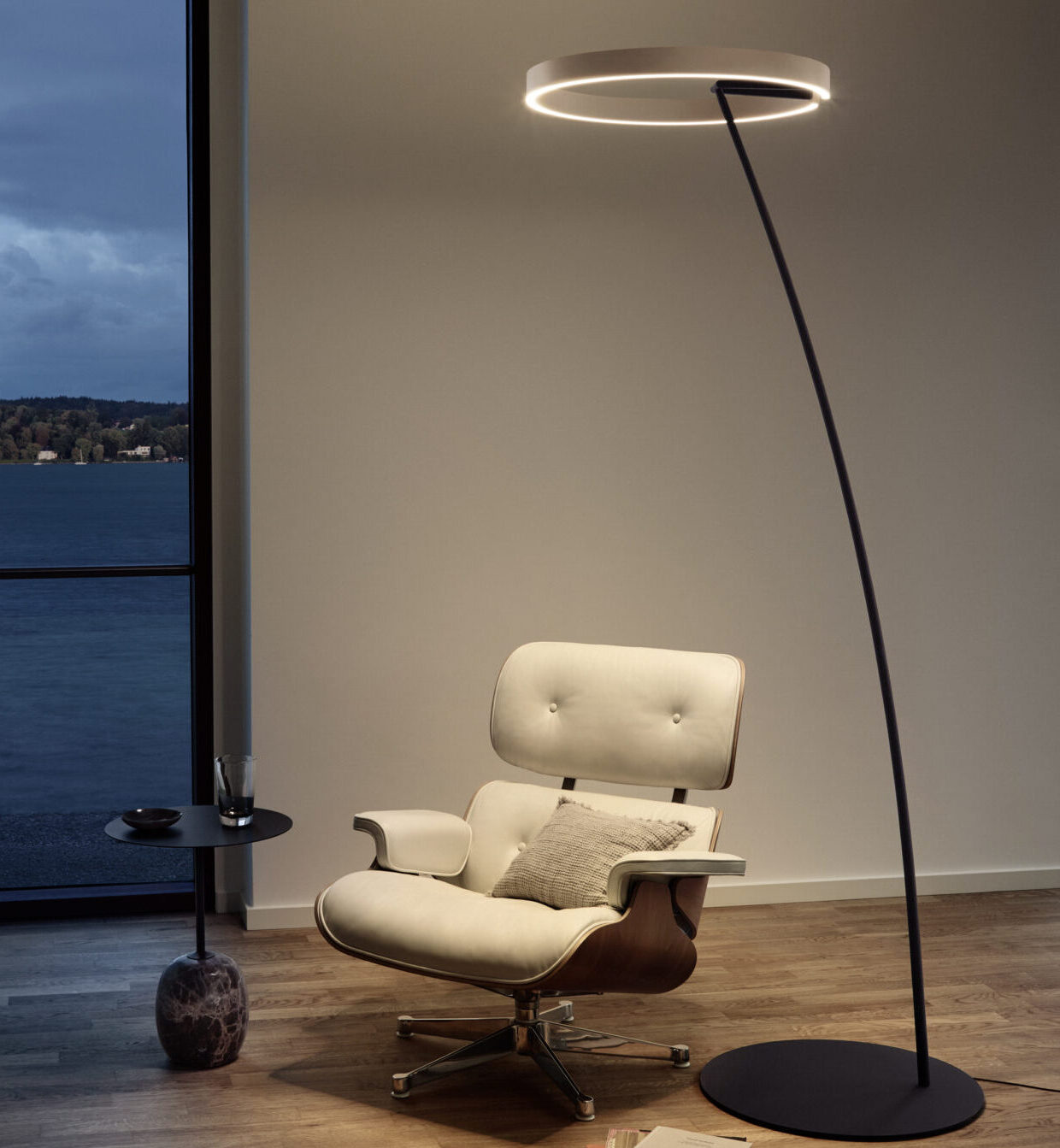 Hintergrundbild OCCHIO - Modernes Licht-Design „Made in Germany“